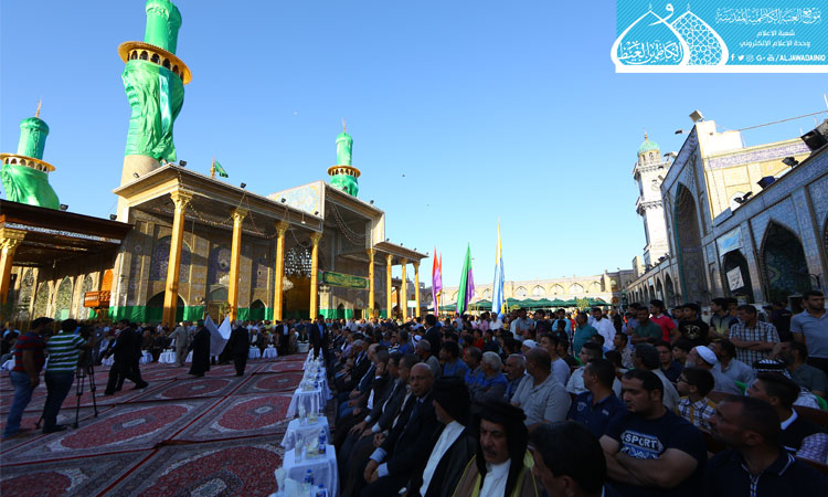 المآذن أثناء حفل إزاحة الستار بعد تجديد تذهيبها، كما وردت في الخبر الرسمي المنشور في 20 أيلول 2016.