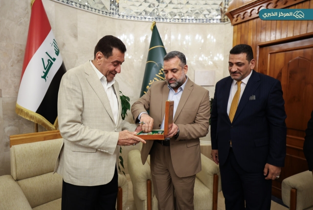 الأمين العام للعتبة الكاظمية المقدسة يستقبل عضو مجلس النواب رياض التميمي